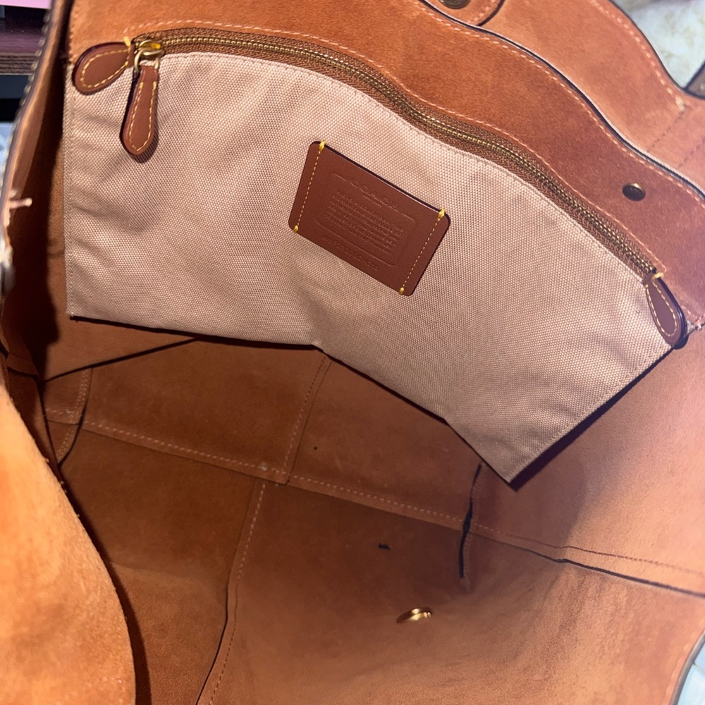 Coach CN318 North Tote Grain Leather Bag - Picture 3 of 6